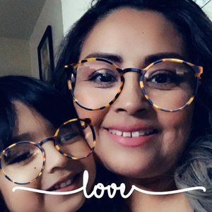 Meet your Posher, Nohemi